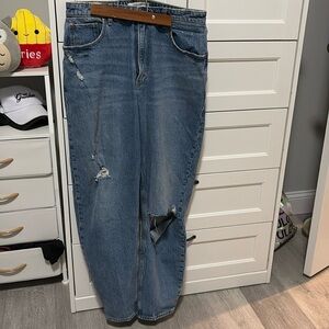 Abercrombie’s 80s Mom Curve Love Jeans